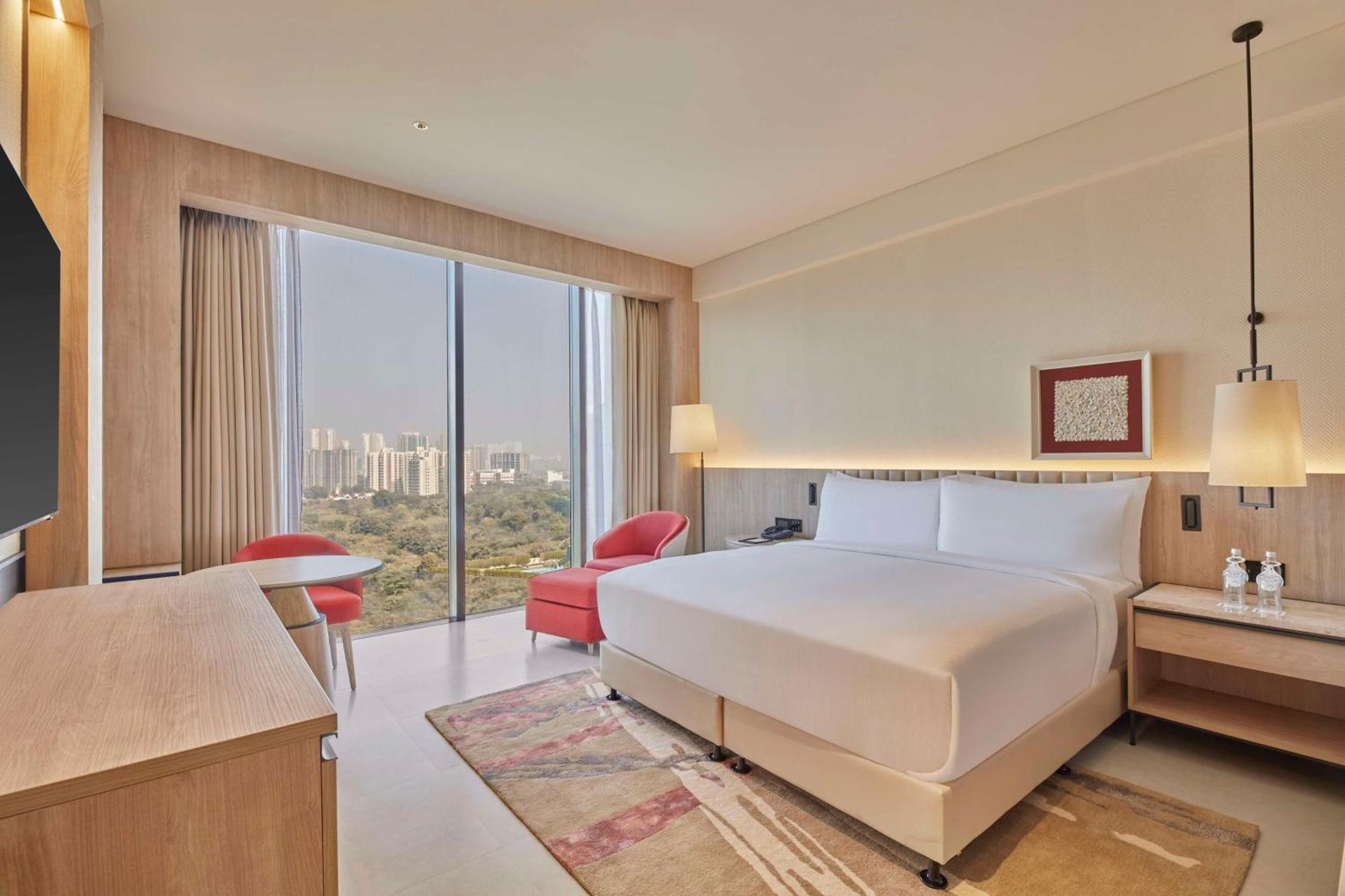 Hilton Gurugram Baani City Centre Gurgaon Exterior photo